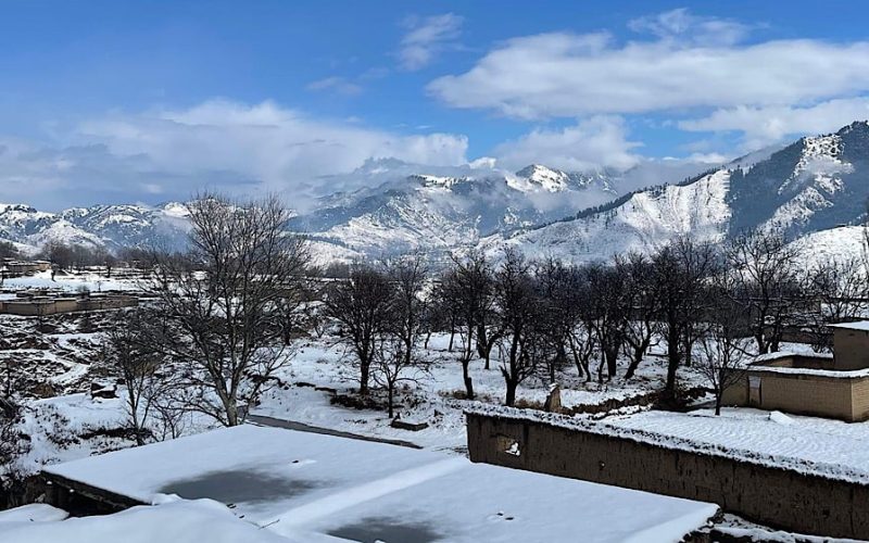 First Snowfall Turns Galiyat Into Winter Wonderland